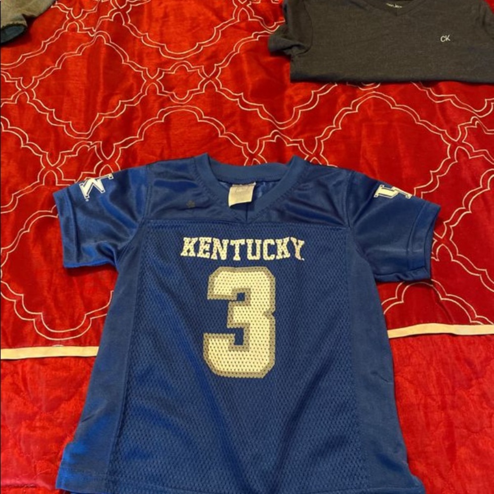 5 tee shirt size 4t - Picture 4 of 6